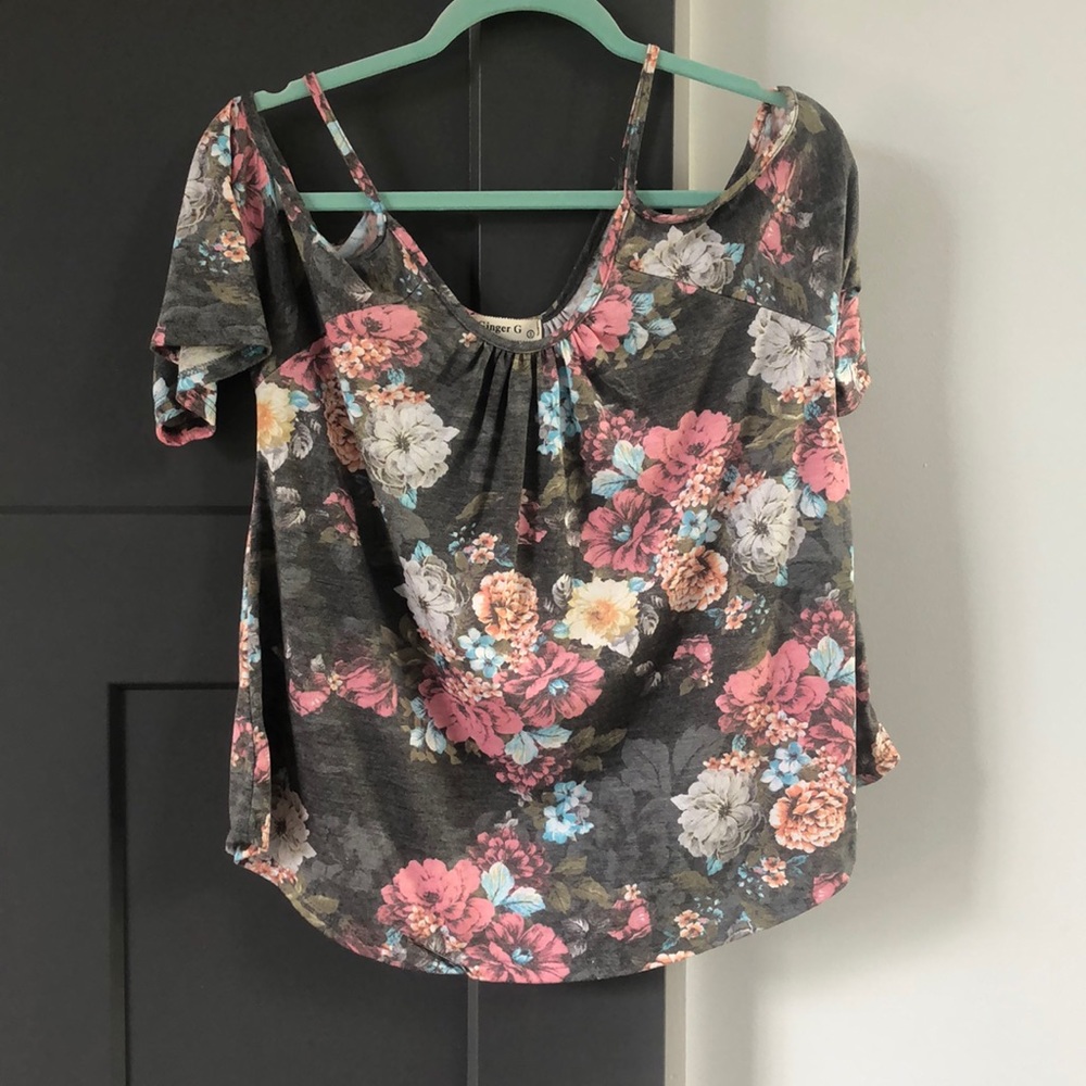 Cold shoulder top